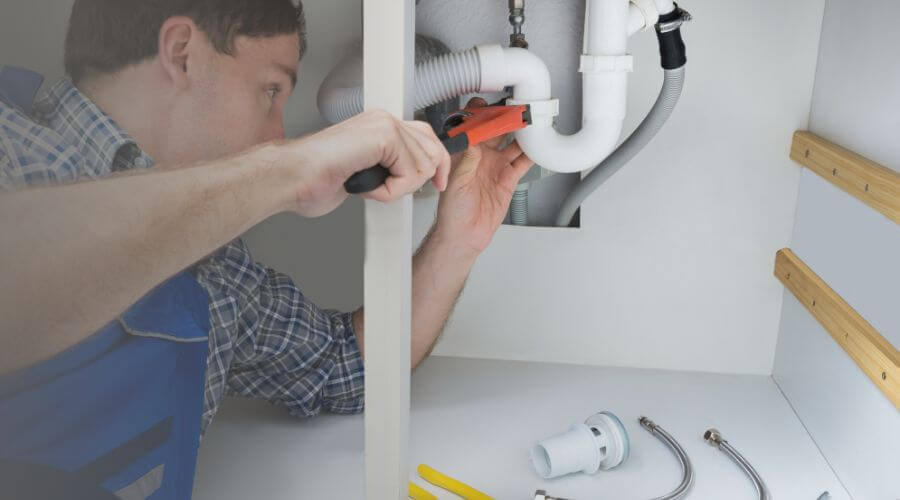 Expert burst pipe repair services in Livonia, MI